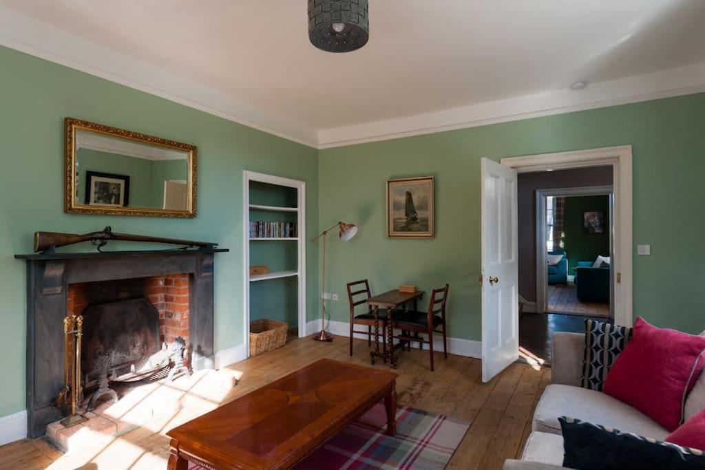 Firs Sleeps 15 Stunning Country House With Hot Tub Sudbourne Exteriér fotografie