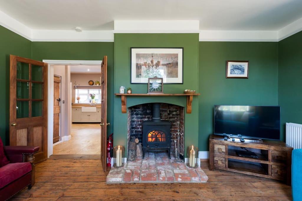 Firs Sleeps 15 Stunning Country House With Hot Tub Sudbourne Exteriér fotografie