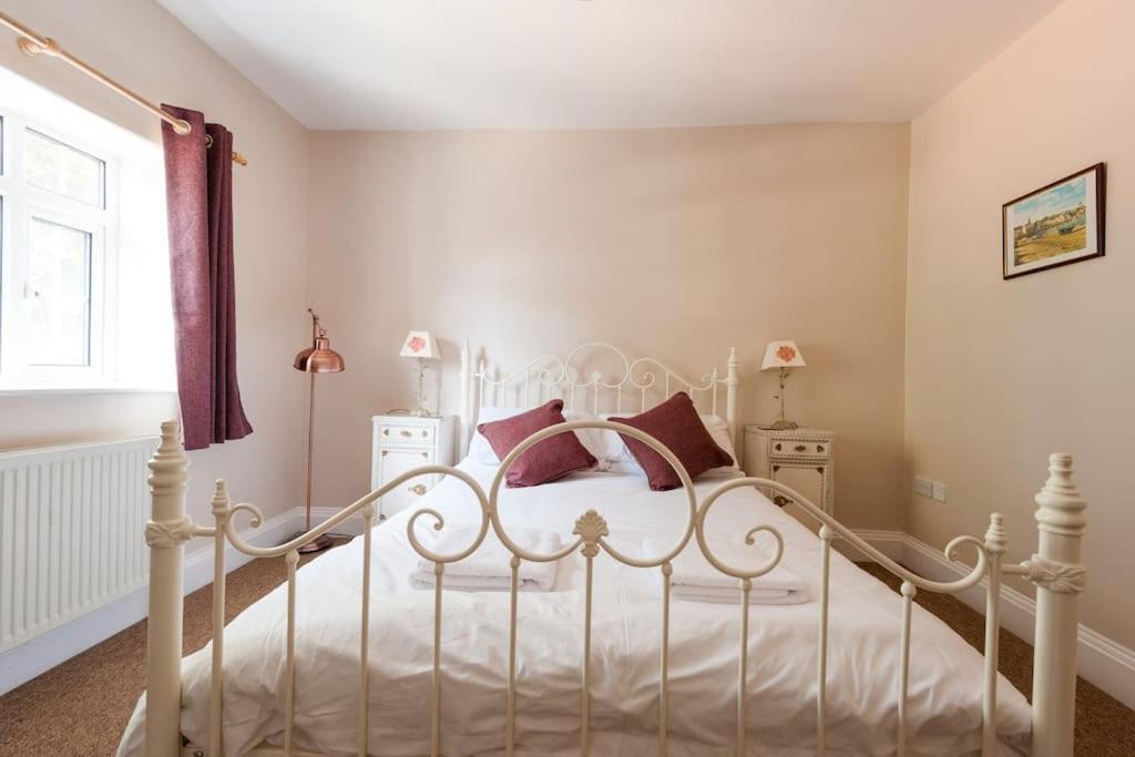 Firs Sleeps 15 Stunning Country House With Hot Tub Sudbourne Exteriér fotografie