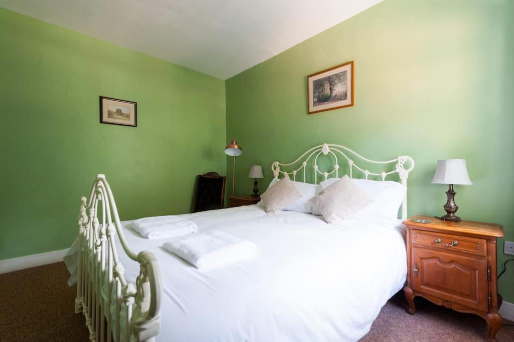 Firs Sleeps 15 Stunning Country House With Hot Tub Sudbourne Exteriér fotografie