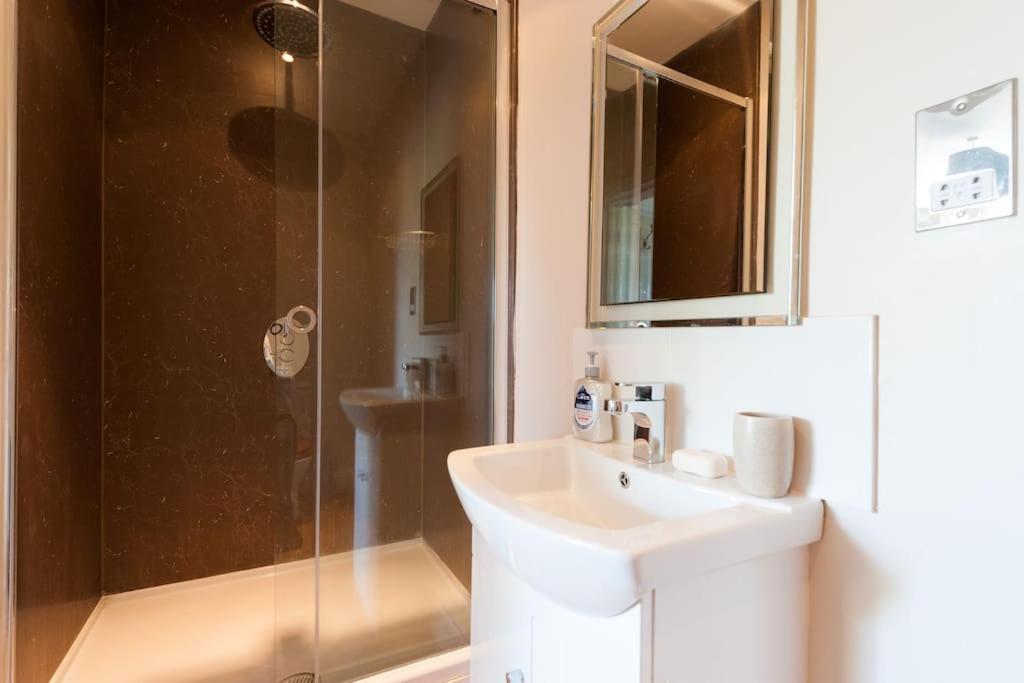 Firs Sleeps 15 Stunning Country House With Hot Tub Sudbourne Exteriér fotografie