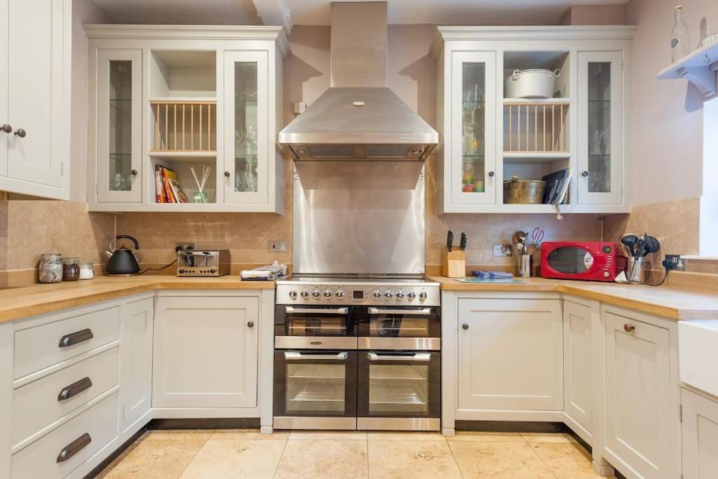 Firs Sleeps 15 Stunning Country House With Hot Tub Sudbourne Exteriér fotografie