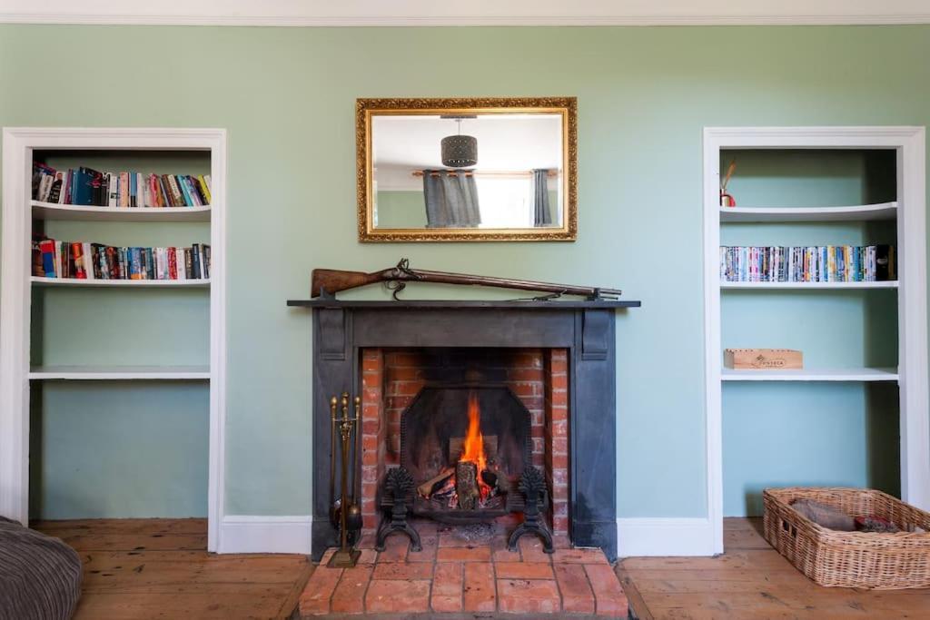 Firs Sleeps 15 Stunning Country House With Hot Tub Sudbourne Exteriér fotografie