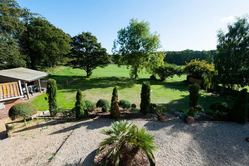 Firs Sleeps 15 Stunning Country House With Hot Tub Sudbourne Exteriér fotografie